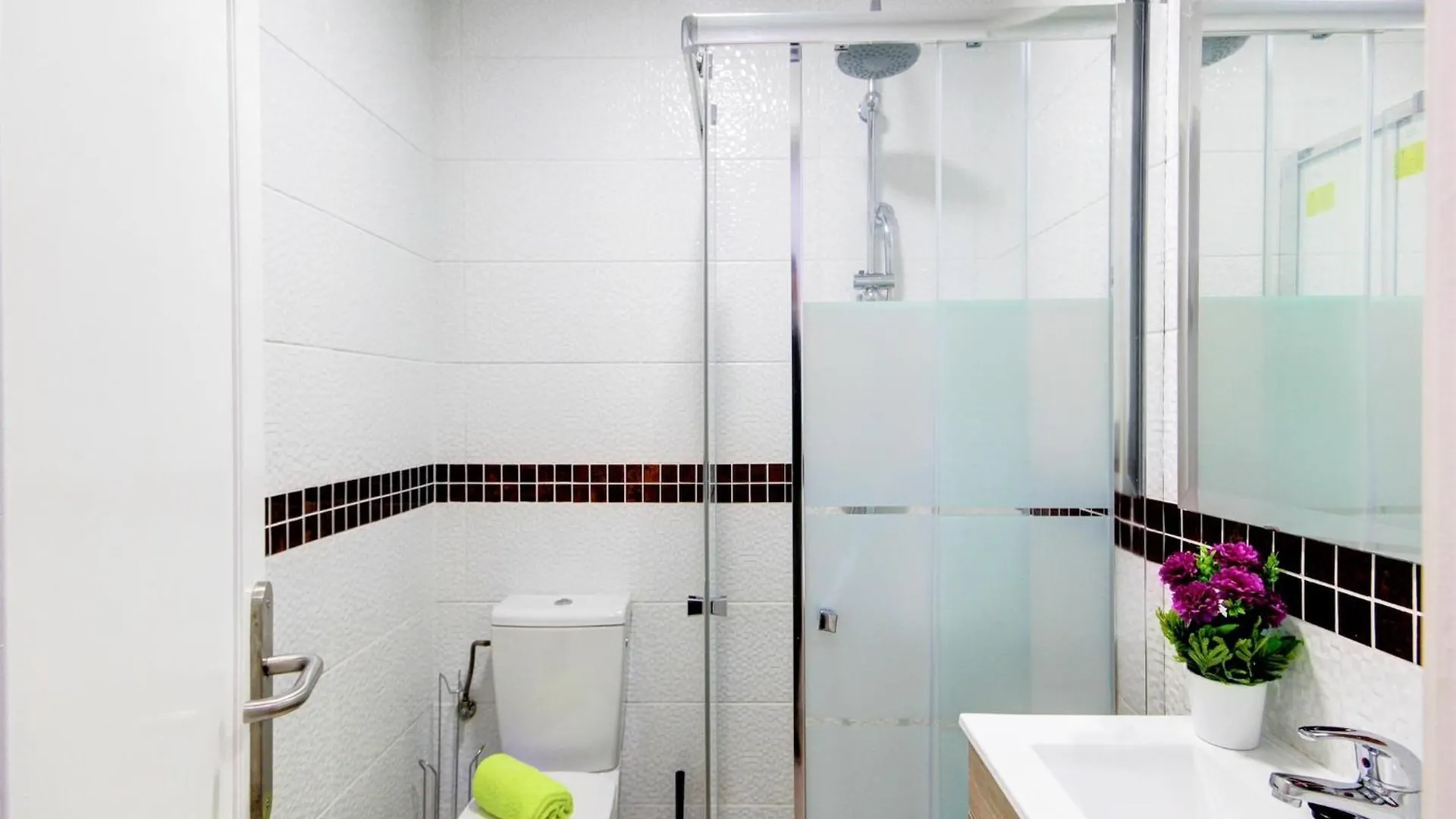 Tranquil Holiday Home With Pool Empuriabrava